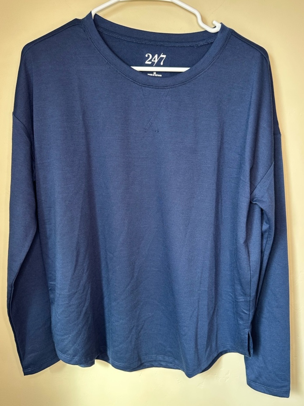 Maurices MEDIUM Blue Long Sleeve Crewneck Casual Top - P2P 24” NWOT